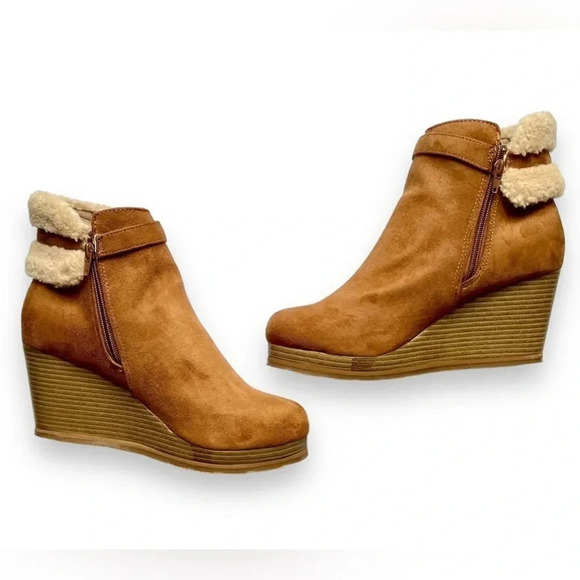 NEW Cheeks Fit Body By Tony Little Designs Fur Trim Faux Suede Wedge Ankle Boots - Picture 2 of 4